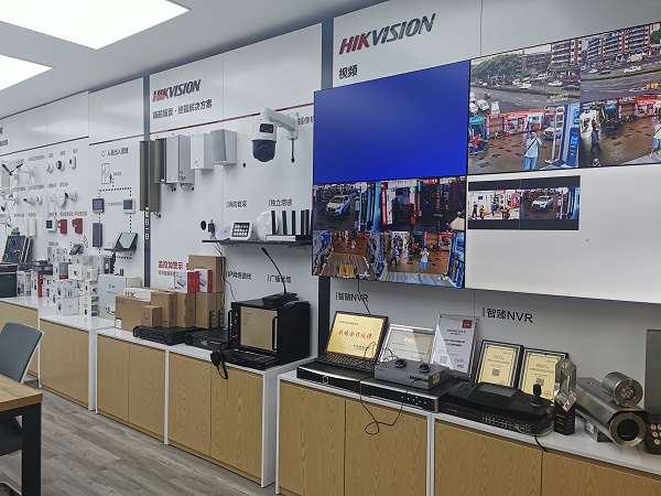 安防监控展柜
