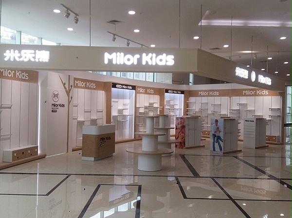 童装展柜