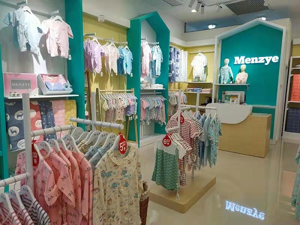 母婴店展柜定制