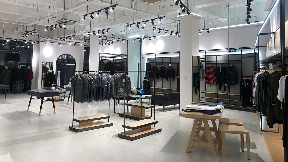 男装展柜