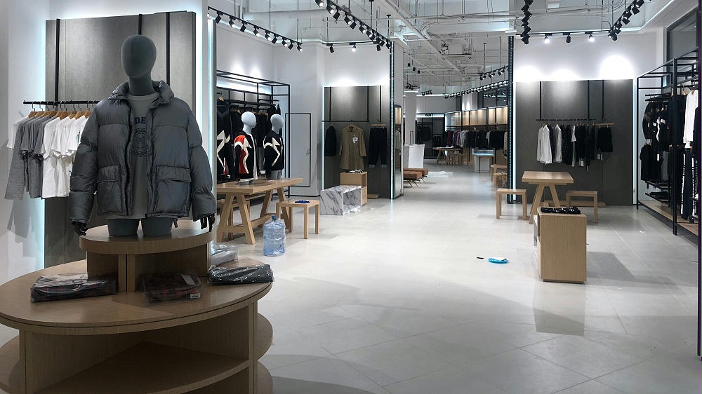 男装展柜